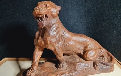 Thomas François Cartier (1879-1943) - Sculpture, The Great Lioness (1) - Ceramic - Early 20th century