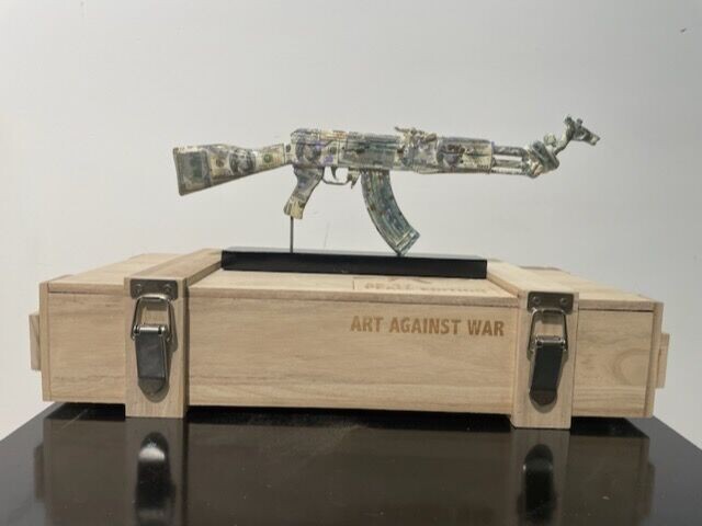 Van Apple - Art Against War - Dollar Amex AK-47