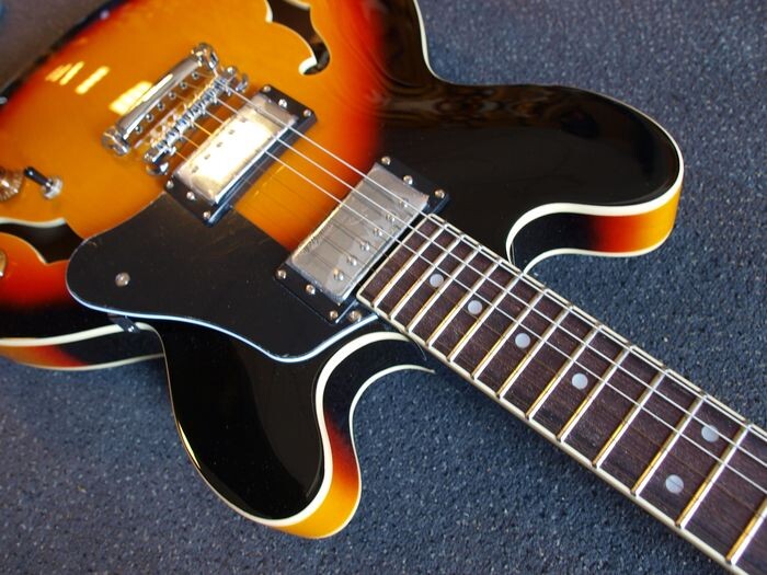 Vintage - VSA500 SB Hollowbody ES-335-model, Sunburst - Electric guitar, Hollow body