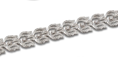 WIDE BRACELET IN WHITE GOLD AND DIAMONDS