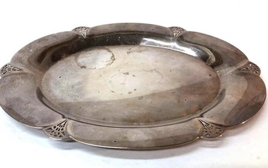 WM Rogers - Oval Silver Plate Tray with Scalloped Edges #411