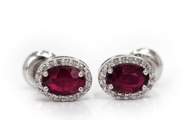 *no reserve* 1.25 ct Red Ruby & 0.20 ct N.Fancy Pink Diamond Earrings - 1.60 gr - 14 kt. White gold - Earrings - 1.25 ct Ruby - Diamond