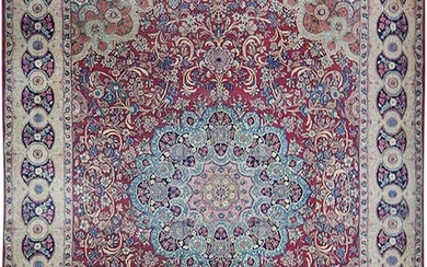 10 x 13 Red Fine Handmade Weave Semi Antique Persian Rug