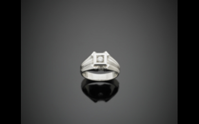 White gold diamond gent's ring, g 9.60 size 21/61....