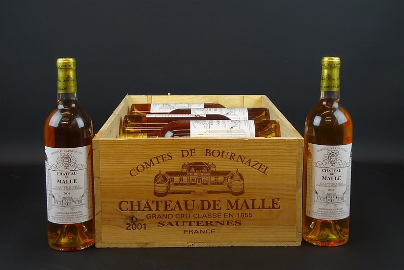 (-), 12 flessen Chateau de Malle, Sauternes 2001...