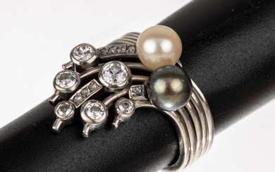 14 kt gold diamond cultured pearls ring , WG585/000, asymm....