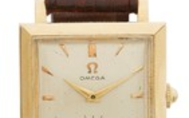 OMEGA | A YELLOW GOLD WRISTWATCH REF 6547 CIRCA 1945