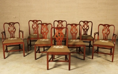 SET OF 8 GEORGIAN STYLE DINING CHAIRS