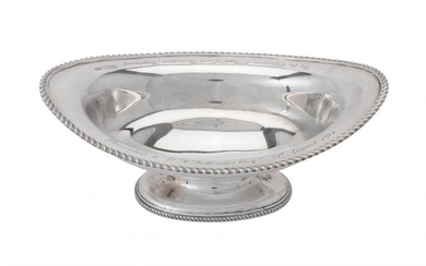 [WWI interest] An Edwardian silver oval pedestal dish by Munsey & Co.