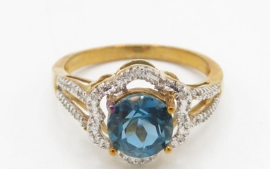 9ct gold blue topaz & diamond dress ring (2.6g) Size N