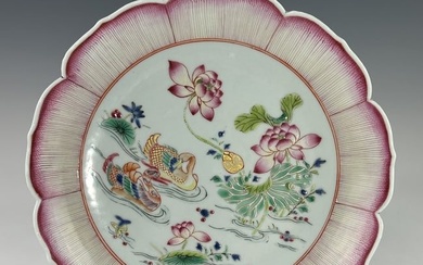 A CHINESE QING DYNASTY EXPORT LOTUS AND DUCK POND PORCELAIN PLATE, 18TH CENTURY