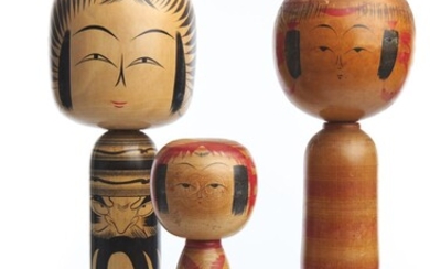 A COLLECTION OF THREE JAPANESE KOKESHI DOLLS 20TH CENTURY