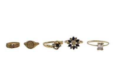 A COLLECTION OF VINTAGE 9CT GOLD AND GEM SET DRESS RINGS To ...
