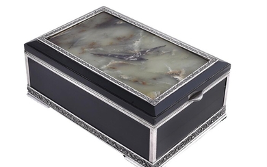 A CONTINENTAL SILVER MOUNTED ONYX AND GREEN HARDSTONE RECTANGULAR CASKET, STAMPED 2C6 and 875