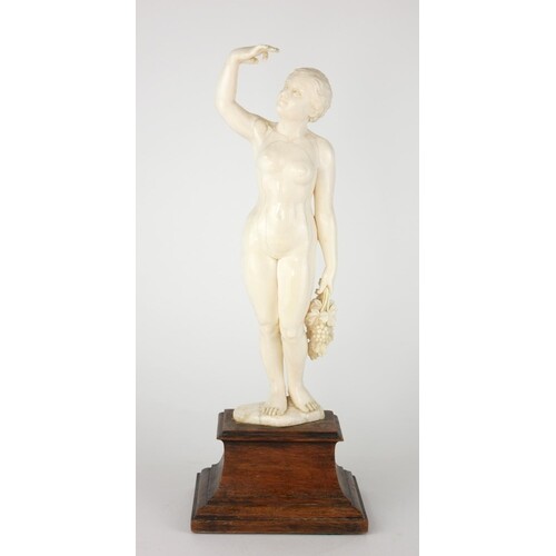 A FINE LATE 19TH CENTURY CENTRAL EUROPEAN IVORY CARVING Fem...