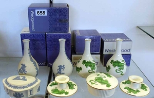 A GROUP OF WEDGWOOD JASPERWARE AND CERAMIC DRESSING TABLE ITEMS