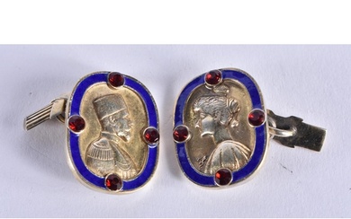 A PAIR OF CONTINENTAL SILVER AND ENAMEL CUFFLINKS. 14.9 gram...