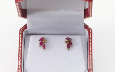 A PAIR OF RUBY EARRINGS TO POST AND BUTTERFLY FITTINGS, IN 14CT GOLD, BOXED