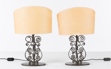 A PAIR OF WROUGHT IRON TABLE LAMPS IN BLACK ENAMEL WITH VELLUM SHADES, 31CM H