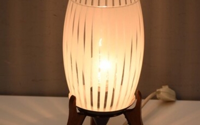 A SMALL MID-CENTURY GLASS SHADE ROCKET LAMP (24H CM) (LEONARD JOEL DELIVERY SIZE: SMALL)