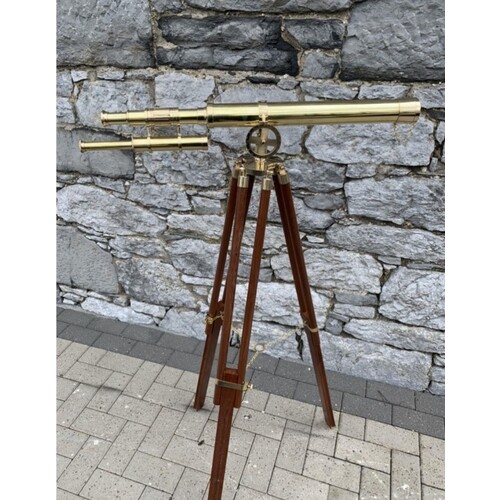 A VERY FINE MODERN BRASS TELESCOPE, complete with mahogany t...