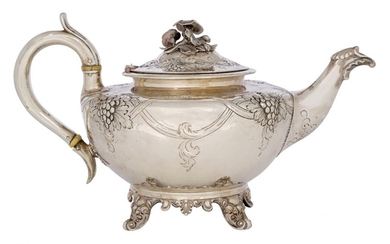 A William IV silver teapot, London, c.1837, Joseph Angell sr....