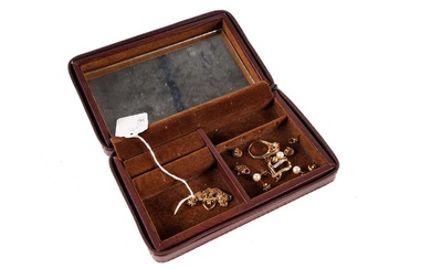 A collection of gold earrings; and other jewellery