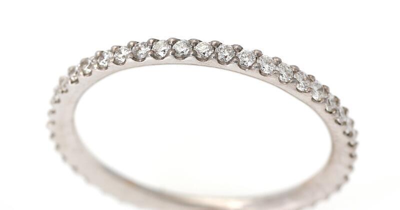NOT SOLD. A diamond eternity ring set with numerous brilliant-cut diamonds weighing a total of app. 0.45 ct., mounted in 18k white gold. Size 53. – Bruun Rasmussen Auctioneers of Fine Art