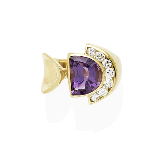A yellow gold, amethyst, and diamond ring