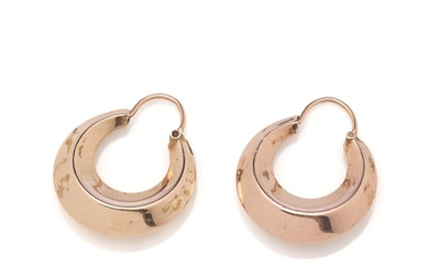 Alovely pair of 9ct rose gold gypsy hoop earringd, L: 25mm x 20mm