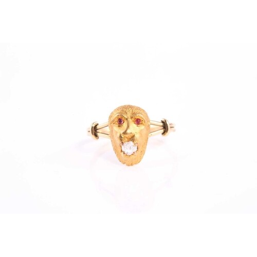 An unusual novelty yellow gold monkey head ring, the animal ...