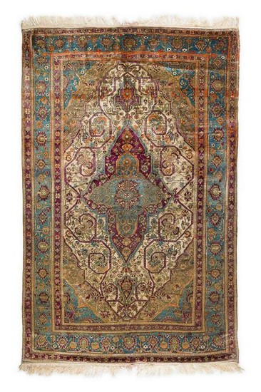 Antique Farahan Silk Rug 220 x 135 cm