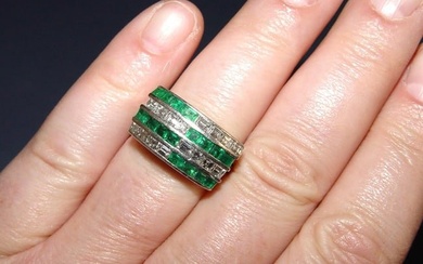 Art Deco Emerald and Diamond Cocktail Ring 18K s-6