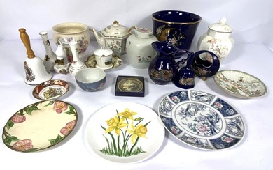 Assortment of ceramics, including a blue jardiniere, a ginger jar, commemorative bell etc. (a lot)