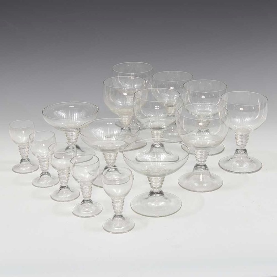 Champagne coupes (3x), bitter glasses (5x) and wine glasses (large)...