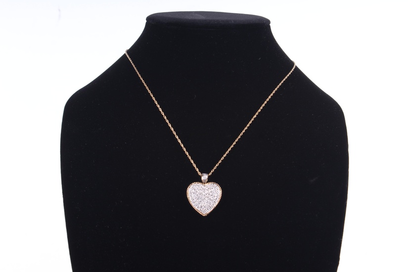 Diamond Chip Heart Pendant Necklace 14K Gold