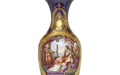 ÉCOLE AUTRICHIENNE (XIXE SIÈCLE) GRAND VASE BALUSTRE en porcelaine peinte en polychromie et dorure, la...