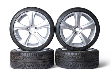 Four Kahn Porsche Cayenne Wheels with Tyres §