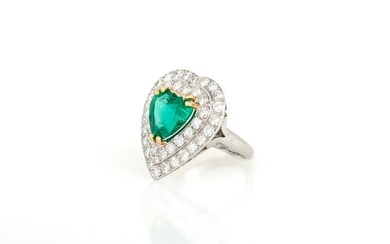 Heart Emerald Diamond Ring