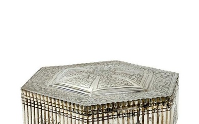 Italian 800 Silver Hexagonal Large Table Box Ribbed Sides Floral Decoration 1940