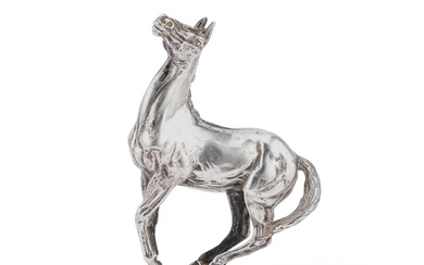 LORNE MCKEAN: AN ELIZABETH II SILVER MODEL OF A HORSE