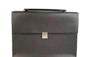 Louis Vuitton Gray Taiga Leather Mint Porte Documente