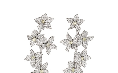 Michele della Valle, Pair of diamond earrings