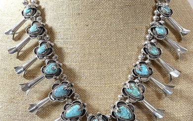 Native America Navajo Sterling Silver Squash Blossom Turquoise Necklace