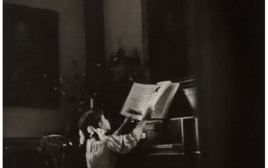 Nell Dorr (1895-1995), Young Girl at the Piano (1940)