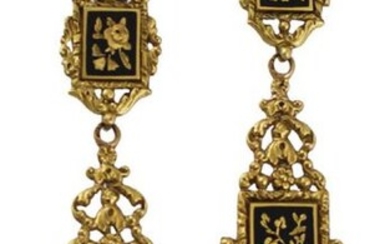 PENDANT EARRINGS in yellow gold with vegetable decorations...