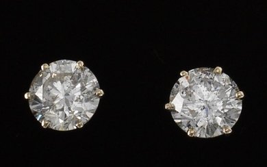 Pair of Diamond Stud Earrings I1 and I2 Clarity