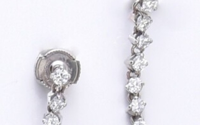 Paire de pendants d'oreilles en or gris 750e,... - Lot 58 - Coutau-Bégarie