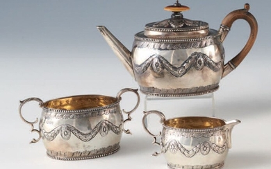 Servizio da tè in argento composto da una... - Lot 558 - Pierre Bergé & Associés