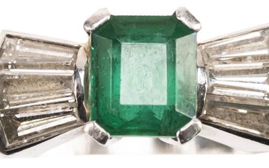 Smaragd Brillanten Ring, 950 Platin, 1 Smaragd 1.12ct, 6 Brillanten...